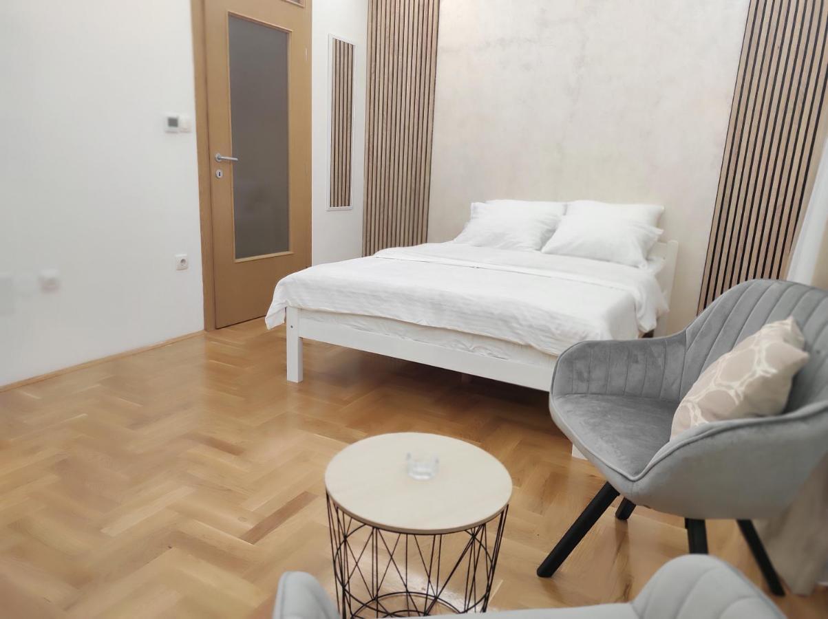 Studio Apartman Lukavica Сараево Экстерьер фото