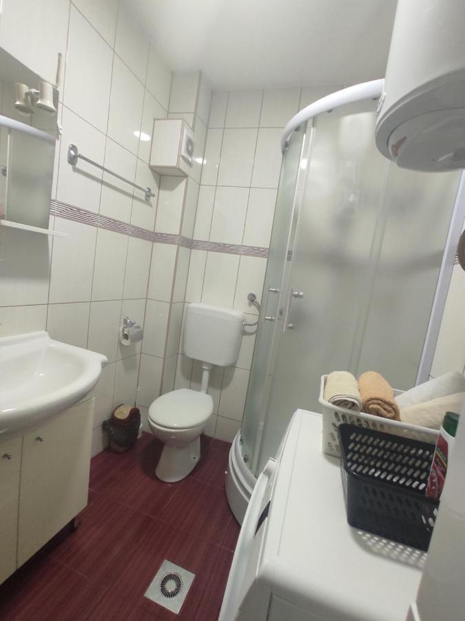 Studio Apartman Lukavica Сараево Экстерьер фото